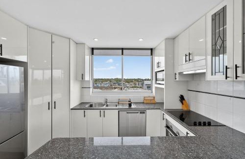 Cronulla Apartment | The Ocean View Sanctuary Spa & Parking