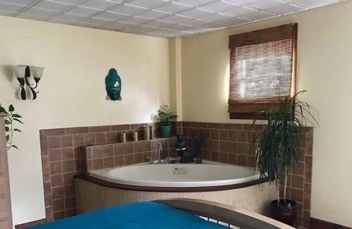 Bennington Apartment | The Octopus's Garden