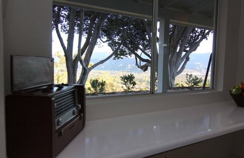 Ojai House | The Ojai View House - Amazing Views From A Quiet Oasis Away From The Chaos