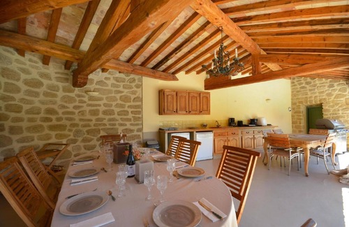 Entraigues-sur-la-Sorgue Villa | THE OLD MILL*, Authentic in PROVENCE with heated swimming pool