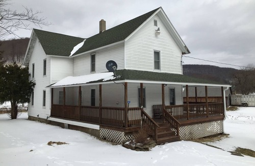 Coudersport House | The Old Alth Farm and Pavilion near Cherry Springs