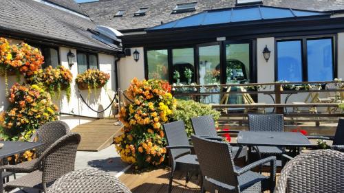Llanmartin Hotel | The Old Barn Inn