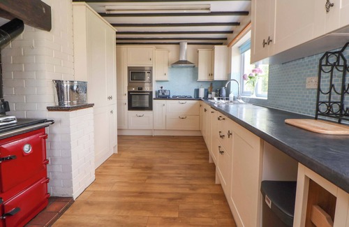 Graigfechan Cottage | THE OLD BARN, pet friendly, character holiday cottage in Pentre Celyn