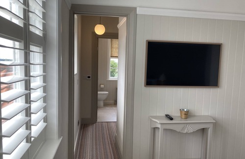 Grimston Bed & Breakfast | The Old Bell