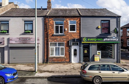 Chorley Apartment | The Old Bike Shop - Flat 1nCozy and convenient ground floor apartment!
