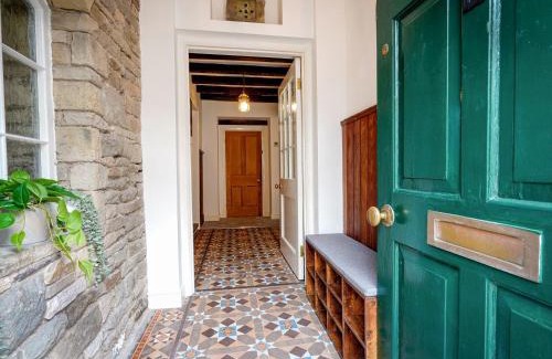 Chapel en le Frith House | The Old Bulls Head