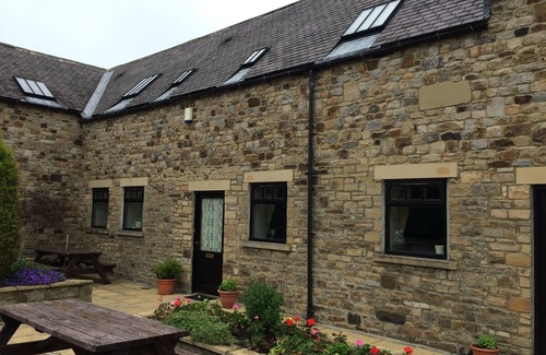 Frosterley House | The Old Byre. Cosy Barn conversion sleeping 6 people. Pets welcome.