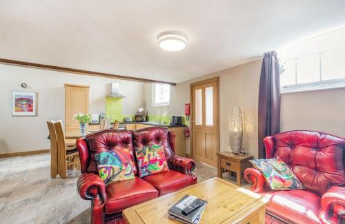 Great Hatfield House | The Old Chapel