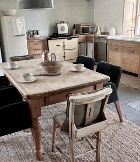 St Brides House | The Old Chapel