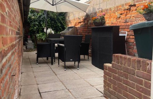 Canterbury Apartment | The Old Coach House 8 North Lane