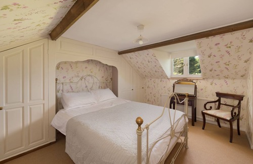 Nonington House | The Old Coach House near Canterbury. Pets welcome. No children under 12.