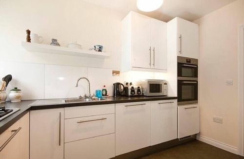 Alnmouth Cottage | THE OLD CONCERT ROOM, pet friendly, with a garden in Alnmouth