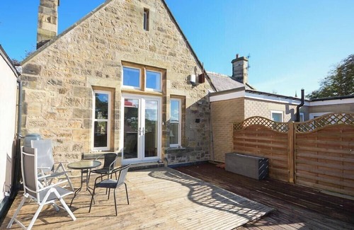 Alnmouth Cottage | THE OLD CONCERT ROOM, pet friendly, with a garden in Alnmouth