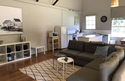 Merricks North Apartment | The Old Coolstore - Braeburn Apartment