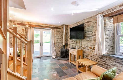 Llanybri House | The Old Corn Store