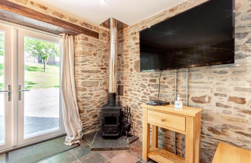 Llanybri House | The Old Corn Store