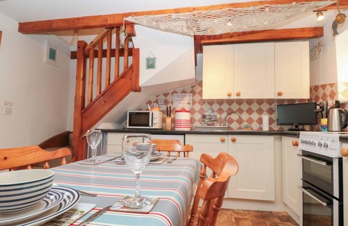 Staithes Cottage | THE OLD COTTAGE, pet friendly, character holiday cottage in Staithes