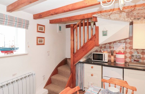 Staithes Cottage | THE OLD COTTAGE, pet friendly, character holiday cottage in Staithes