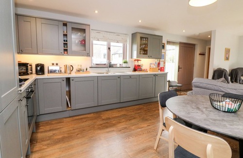 Lifton Cottage | THE OLD COWSHED, pet friendly, character holiday cottage in Lifton