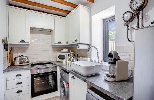 Cribyn House | The Old Cowsheds 4 - Daniel Ddu - Uk49789