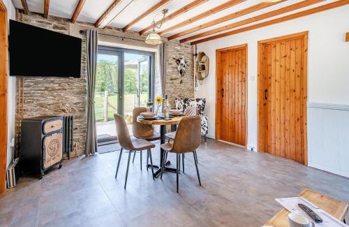 Cribyn House | The Old Cowsheds 4 - Daniel Ddu - Uk49789
