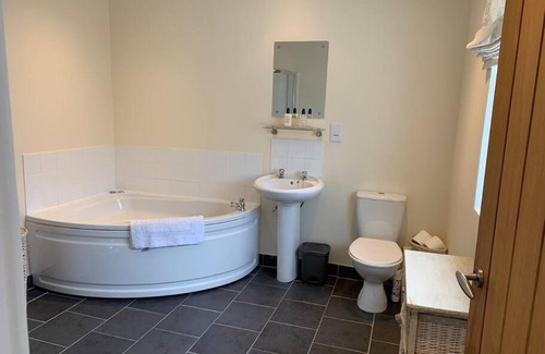 Willesborough House | The Old Dairy