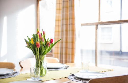 Crediton Apartment | The Old Dairy Mill Street