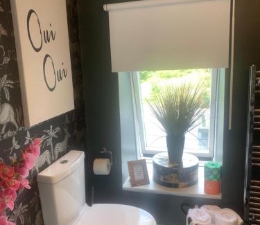 Cupar Apartment | The Old Dairy - Romantic Country Apartment with Hot Tub & Log Burner