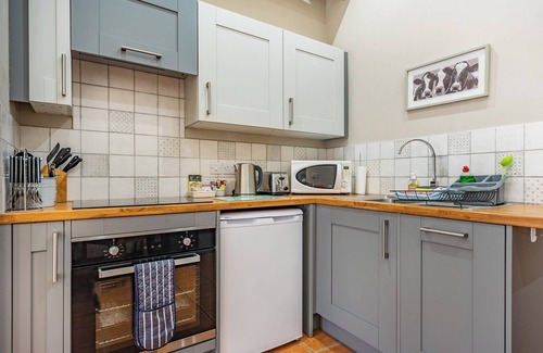 Ellesmere Cottage | The Old Dairy-UK36138