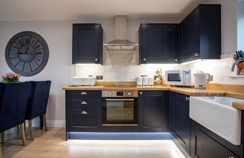 Sutton on the Forest Cottage | THE OLD DOGHOUSE, pet friendly, luxury holiday cottage in Huby