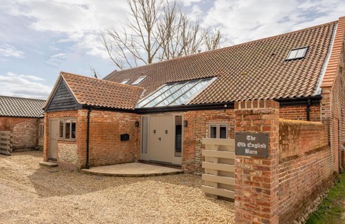 Paston House | The Old English Barn