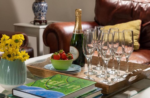 Saint Breward House | The Old Farmhouse