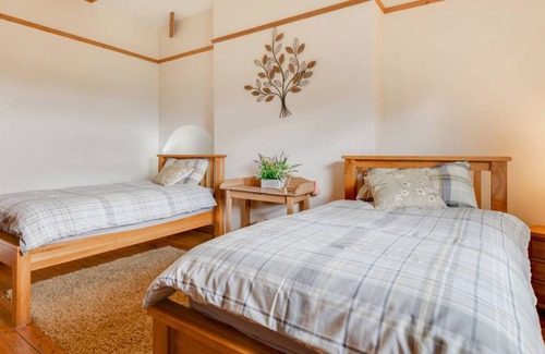 Acrefair House | The Old Farmhouse in the beautiful Ruabon