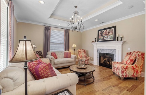 Rineyville Other | The Old Farmhouse Inn-The Nest Room