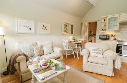 York Cottage | THE OLD FORGE, pet friendly, character holiday cottage in Stillington