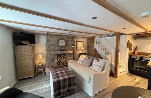 Mousehole Cottage | The Old Gallery - Charming Coastal Escape For Two