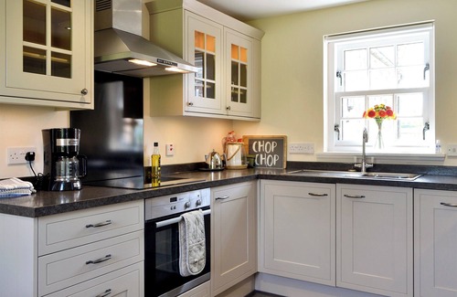 Montrose Cottage | The Old Gasworks Building