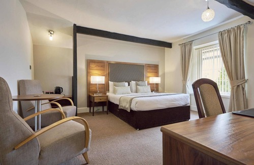 Great Clifton Hotel | The Old Ginn House Inn