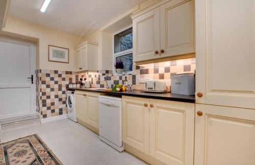 Hawes House | The Old Grammar School