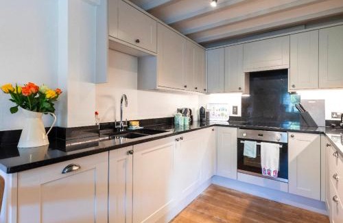 Stoke Fleming House | The Old Granary