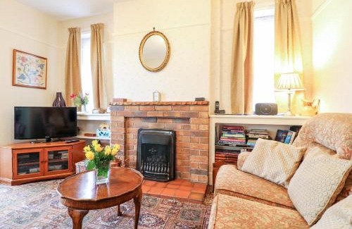 Chesterfield House | The Old Grocery