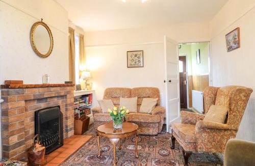 Chesterfield House | The Old Grocery