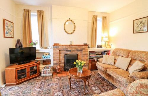 Chesterfield House | The Old Grocery