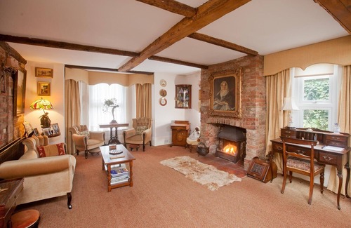 Salisbury House | The Old House Guesthouse