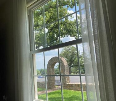 Azle Bed & Breakfast | The Old Liberty Schoolhouse