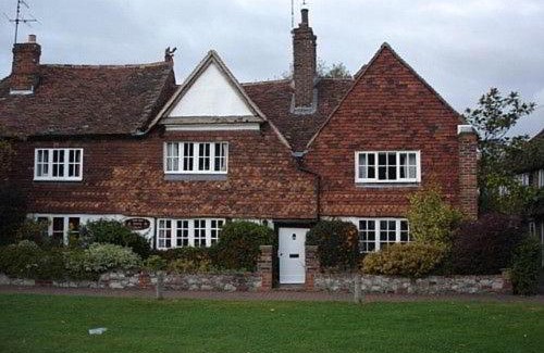 Brasted Bed & Breakfast | The Old Manor House B & B