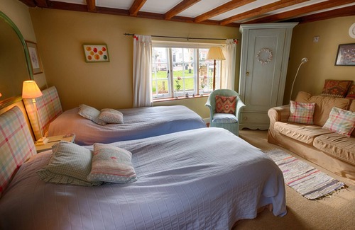 Brasted Bed & Breakfast | The Old Manor House B & B