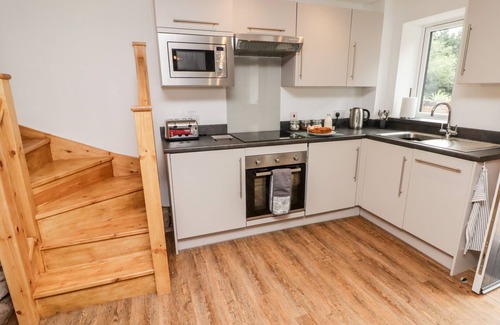 Ross-on-Wye Cottage | THE OLD MILL BAKE HOUSE, romantic, with open fire in Goodrich