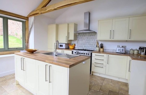 Flaxley Cottage | THE OLD MILL, pet friendly, character holiday cottage in Cinderford