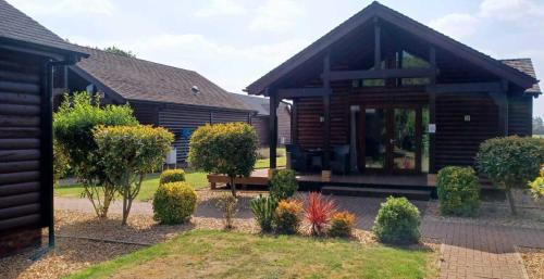 Little Stukeley Cabin | The Old Nene Golf and Country Club - Holiday Lodges